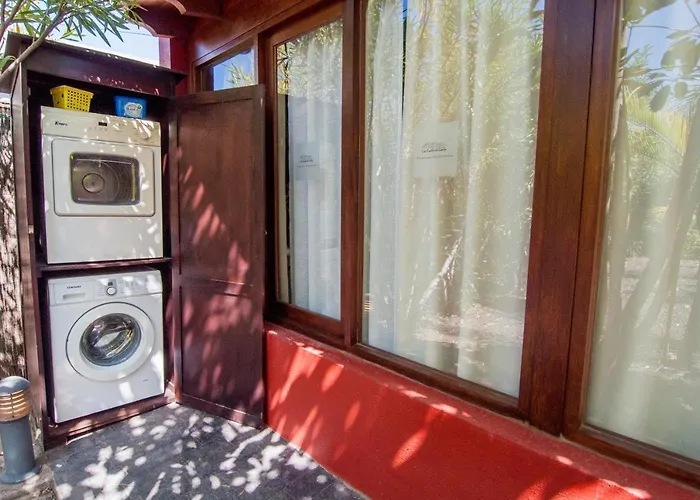 埃尔林孔德尔胡罗西洛酒店 蒂约那